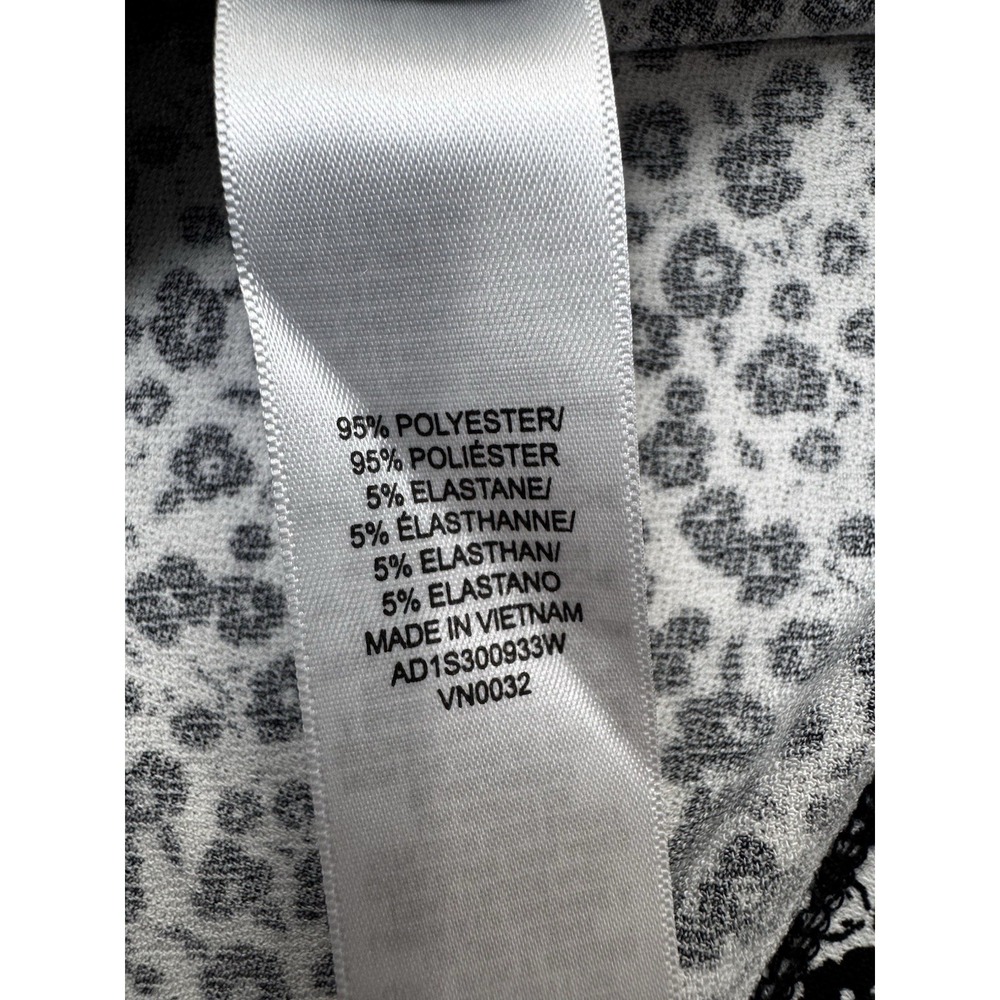 Adrianna‎ Papell Popover Top White With Black Floral Stretchy Office Size 1x - Picture 9 of 11